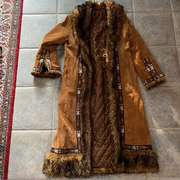 Vintage Suede Leather Overcoat - Picture 8 of 15